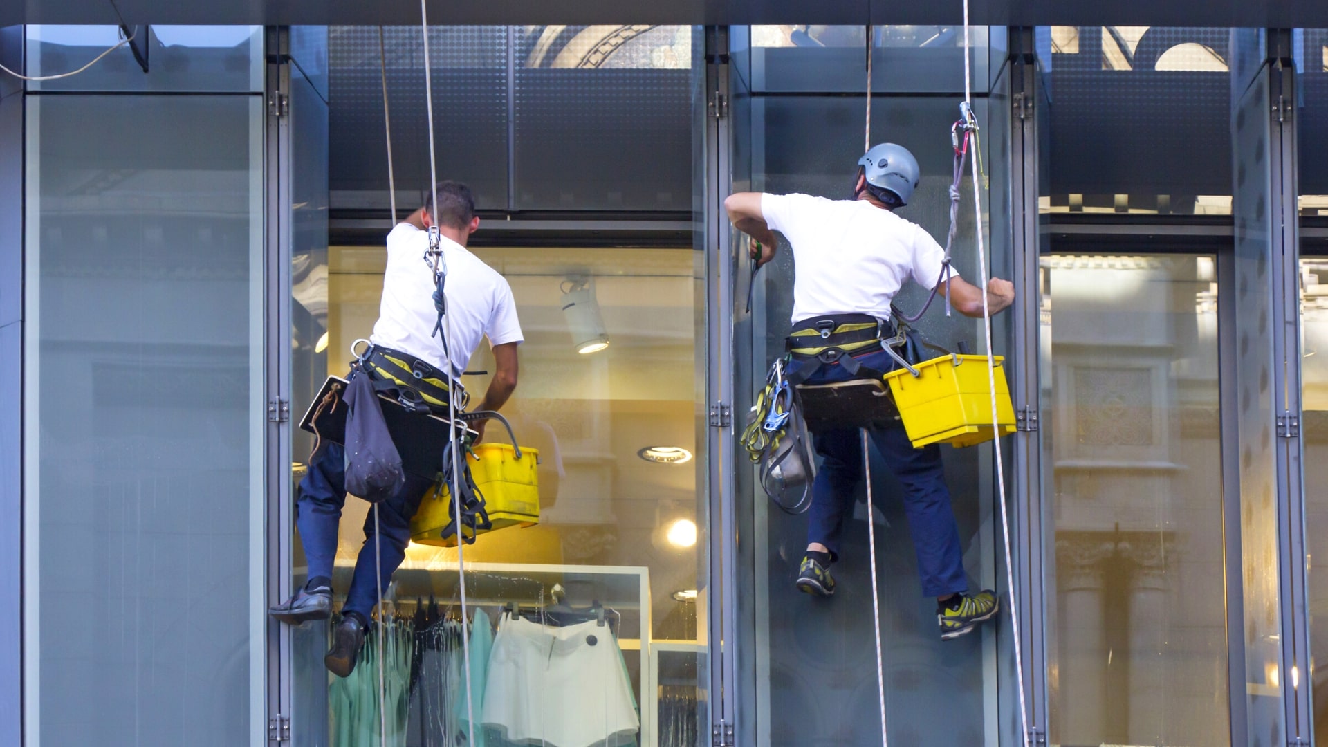 Building Cleaning Service in Dubai: Types and Cost